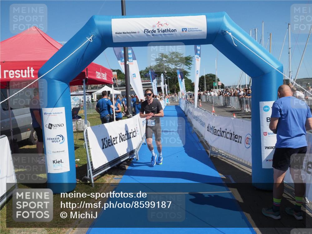 17.08.2025 - KN Förde Triathlon 2025 MichiJ http://msf.ph/oto/8599187 17.08.2025 12:13:41 Laufen 282, 324 meine-sportfotos.de