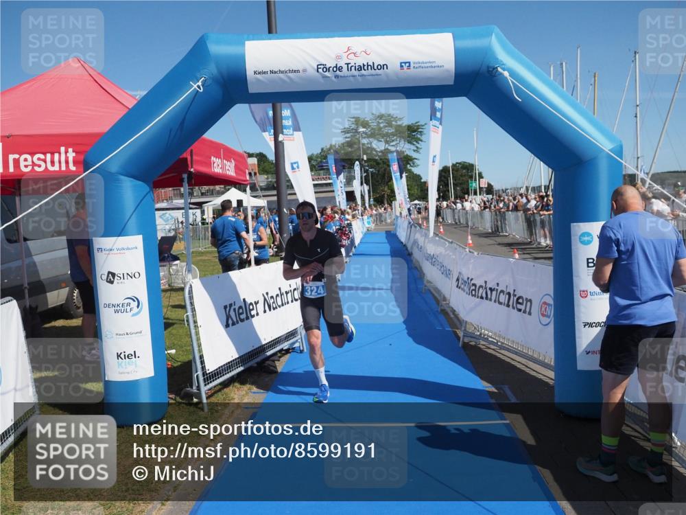 17.08.2025 - KN Förde Triathlon 2025 MichiJ http://msf.ph/oto/8599191 17.08.2025 12:13:41 Laufen 282, 324 meine-sportfotos.de