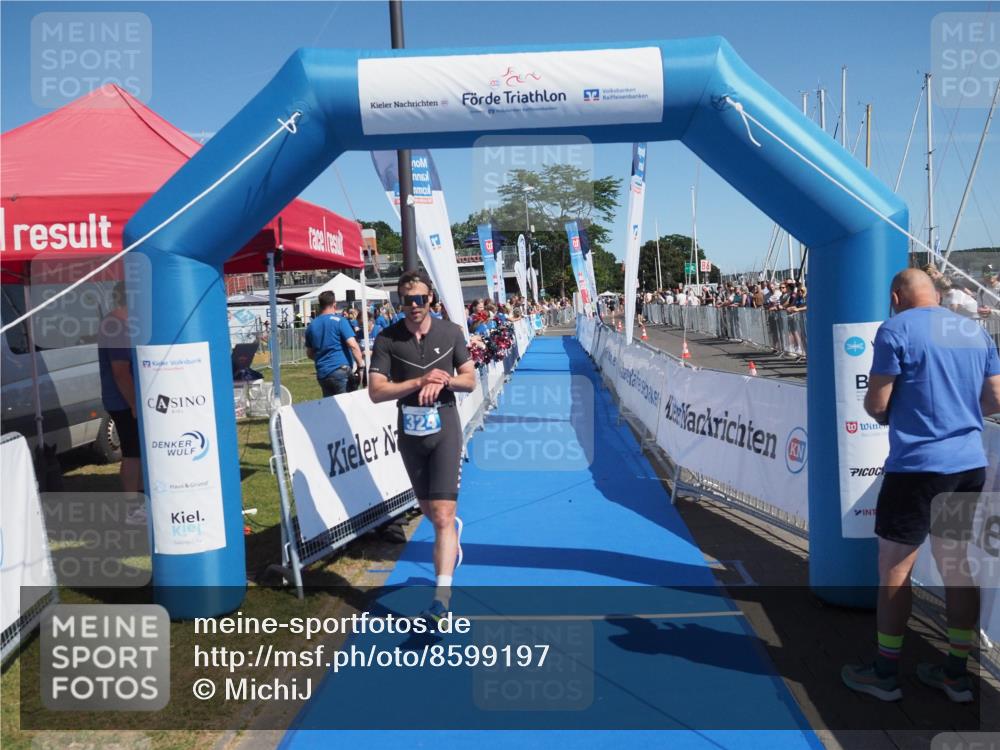 17.08.2025 - KN Förde Triathlon 2025 MichiJ http://msf.ph/oto/8599197 17.08.2025 12:13:42 Laufen 282, 324 meine-sportfotos.de