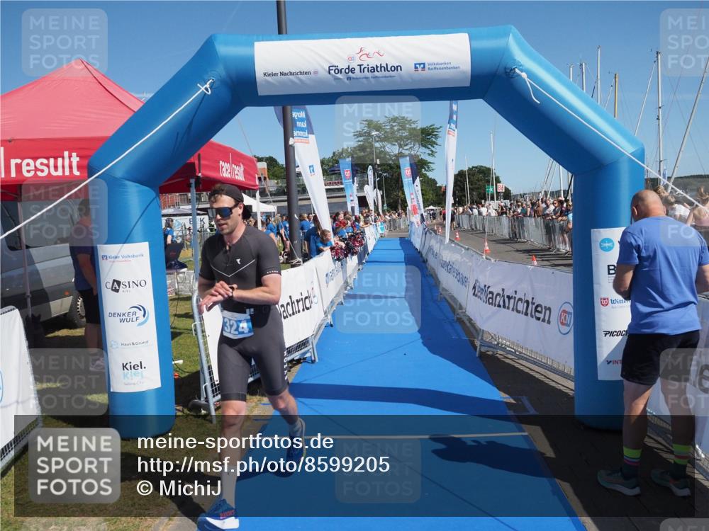 17.08.2025 - KN Förde Triathlon 2025 MichiJ http://msf.ph/oto/8599205 17.08.2025 12:13:42 Laufen 282, 324 meine-sportfotos.de
