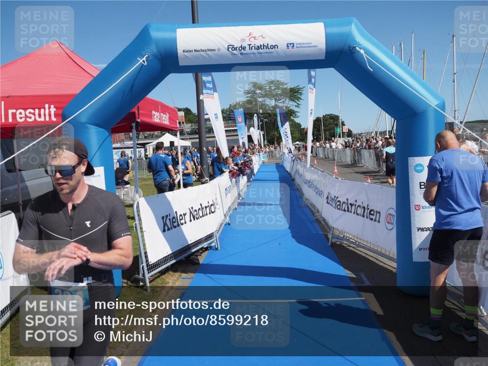 17.08.2025 - KN Förde Triathlon 2025 MichiJ http://msf.ph/oto/8599218 17.08.2025 12:13:42 Laufen 282, 324 meine-sportfotos.de