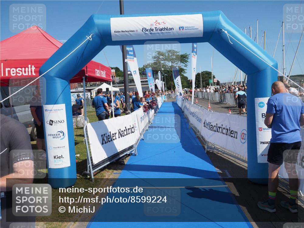 17.08.2025 - KN Förde Triathlon 2025 MichiJ http://msf.ph/oto/8599224 17.08.2025 12:13:43 Laufen 282, 324 meine-sportfotos.de