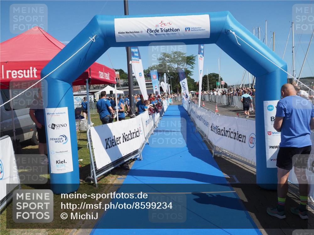 17.08.2025 - KN Förde Triathlon 2025 MichiJ http://msf.ph/oto/8599234 17.08.2025 12:13:43 Laufen 282, 324 meine-sportfotos.de