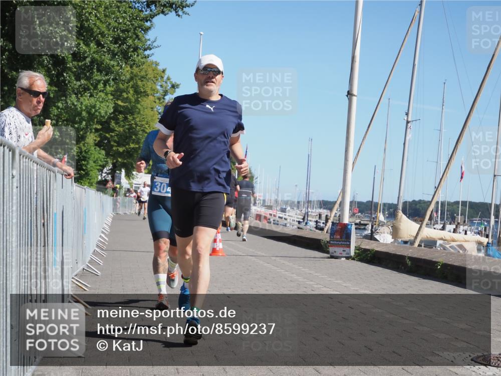 17.08.2025 - KN Förde Triathlon 2025 KatJ http://msf.ph/oto/8599237 17.08.2025 11:50:58 Laufen 272, 304, 605 meine-sportfotos.de