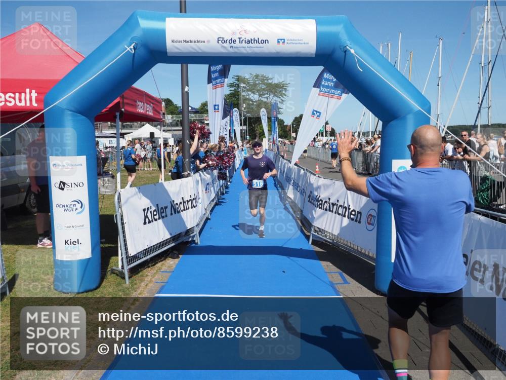 17.08.2025 - KN Förde Triathlon 2025 MichiJ http://msf.ph/oto/8599238 17.08.2025 14:03:07 Laufen 516 meine-sportfotos.de