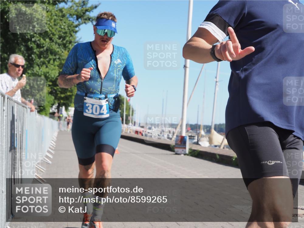 17.08.2025 - KN Förde Triathlon 2025 KatJ http://msf.ph/oto/8599265 17.08.2025 11:50:59 Laufen 272, 304, 605 meine-sportfotos.de