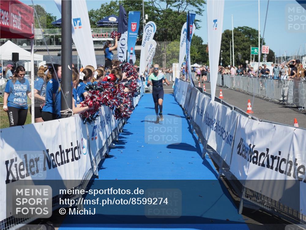 17.08.2025 - KN Förde Triathlon 2025 MichiJ http://msf.ph/oto/8599274 17.08.2025 14:03:37 Laufen 494, 546 meine-sportfotos.de