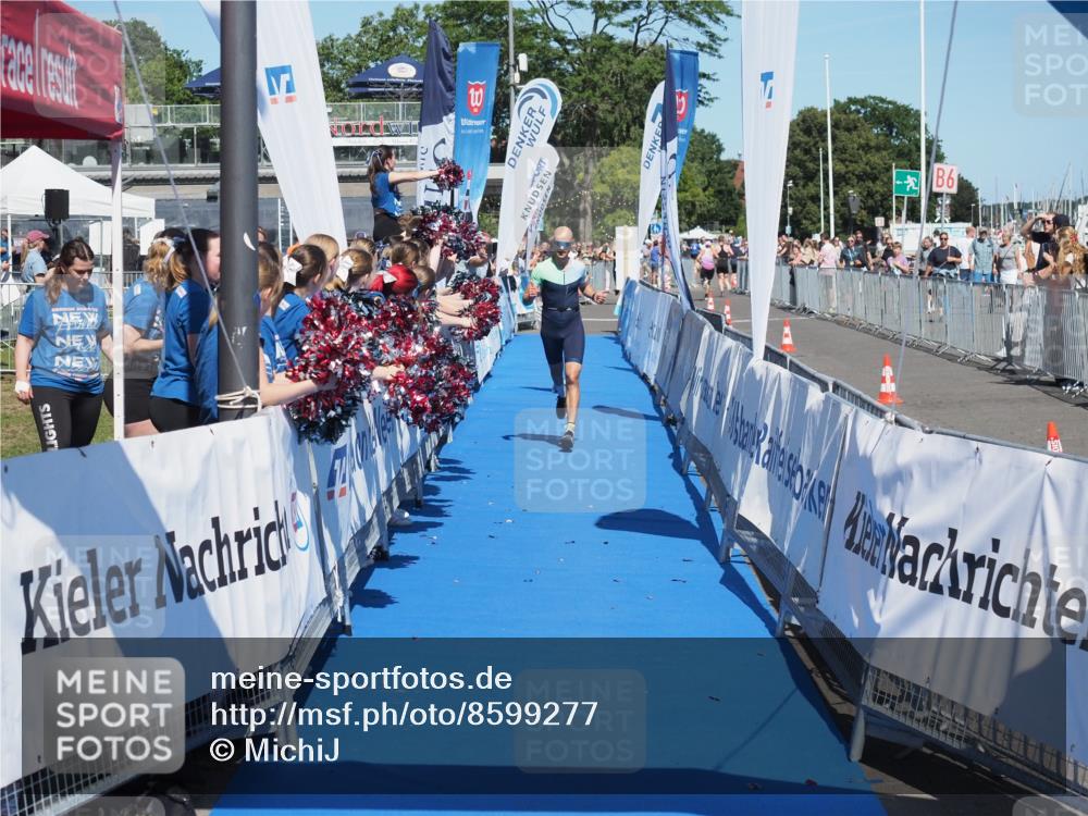 17.08.2025 - KN Förde Triathlon 2025 MichiJ http://msf.ph/oto/8599277 17.08.2025 14:03:37 Laufen 494, 546 meine-sportfotos.de