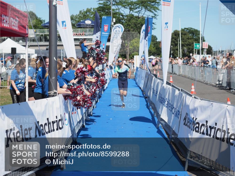 17.08.2025 - KN Förde Triathlon 2025 MichiJ http://msf.ph/oto/8599288 17.08.2025 14:03:38 Laufen 494, 546 meine-sportfotos.de