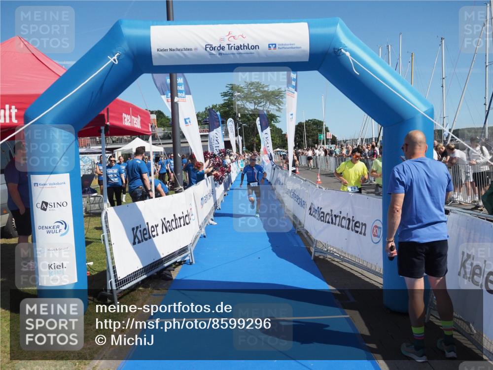17.08.2025 - KN Förde Triathlon 2025 MichiJ http://msf.ph/oto/8599296 17.08.2025 12:13:59 Laufen 316 meine-sportfotos.de
