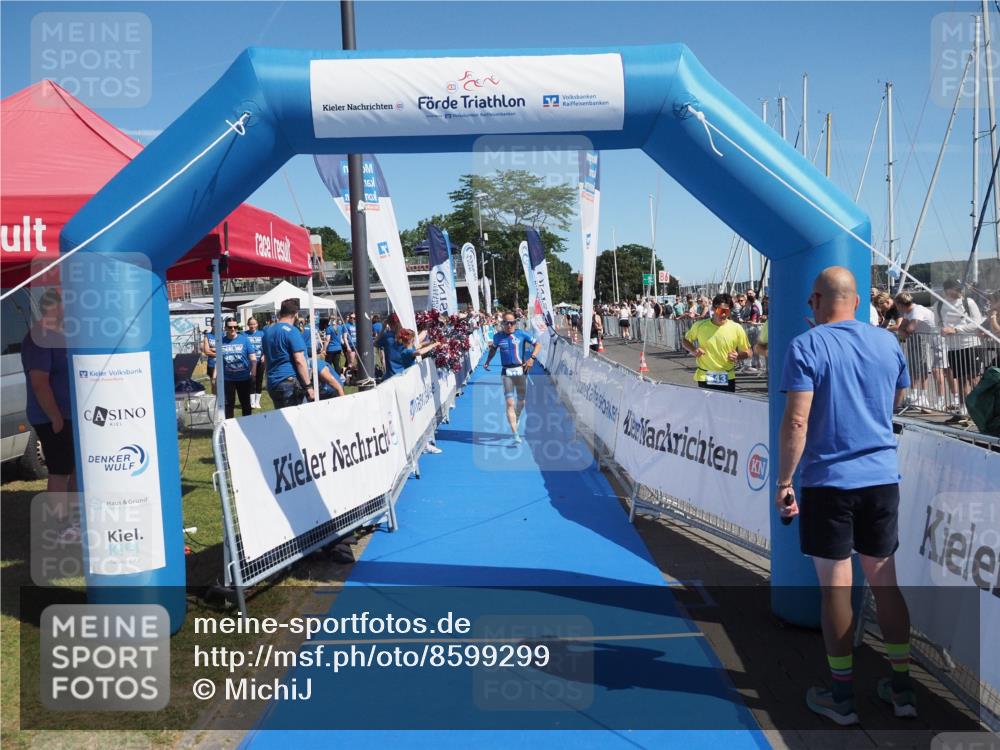 17.08.2025 - KN Förde Triathlon 2025 MichiJ http://msf.ph/oto/8599299 17.08.2025 12:13:59 Laufen 316 meine-sportfotos.de