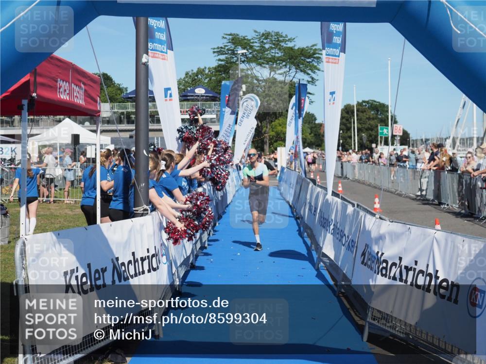 17.08.2025 - KN Förde Triathlon 2025 MichiJ http://msf.ph/oto/8599304 17.08.2025 14:03:38 Laufen 494, 546 meine-sportfotos.de