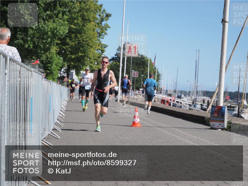 17.08.2025 - KN Förde Triathlon 2025 KatJ http://msf.ph/oto/8599327 17.08.2025 11:51:12 Laufen 296, 321, 608 meine-sportfotos.de
