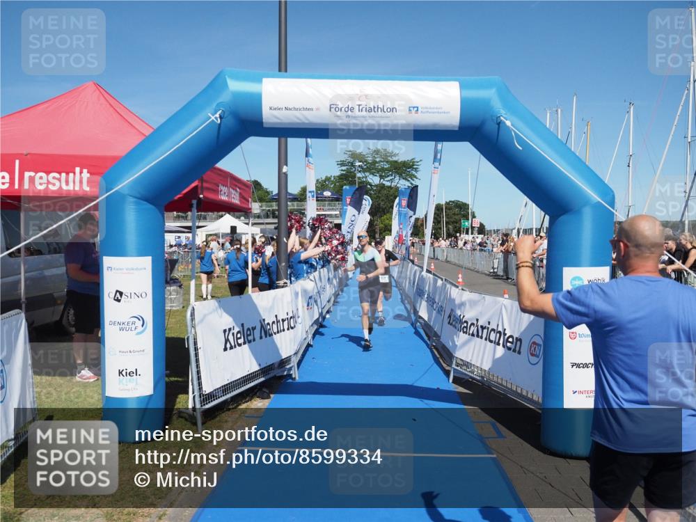 17.08.2025 - KN Förde Triathlon 2025 MichiJ http://msf.ph/oto/8599334 17.08.2025 14:03:40 Laufen 494, 546 meine-sportfotos.de