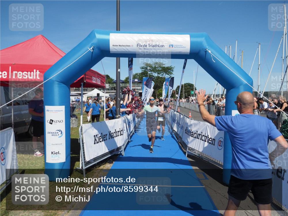 17.08.2025 - KN Förde Triathlon 2025 MichiJ http://msf.ph/oto/8599344 17.08.2025 14:03:40 Laufen 494, 546 meine-sportfotos.de