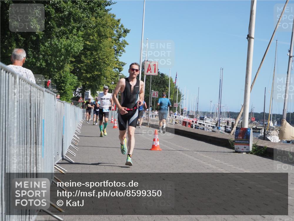 17.08.2025 - KN Förde Triathlon 2025 KatJ http://msf.ph/oto/8599350 17.08.2025 11:51:13 Laufen 296, 321, 608 meine-sportfotos.de