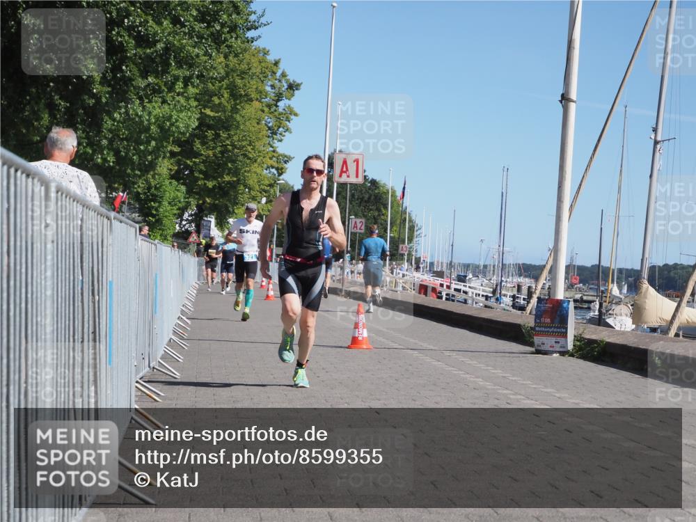 17.08.2025 - KN Förde Triathlon 2025 KatJ http://msf.ph/oto/8599355 17.08.2025 11:51:13 Laufen 296, 321, 608 meine-sportfotos.de