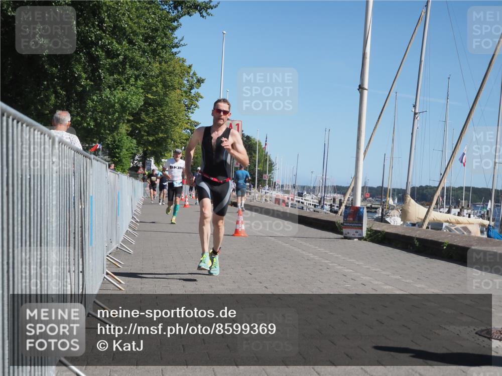 17.08.2025 - KN Förde Triathlon 2025 KatJ http://msf.ph/oto/8599369 17.08.2025 11:51:14 Laufen 296, 321, 608 meine-sportfotos.de