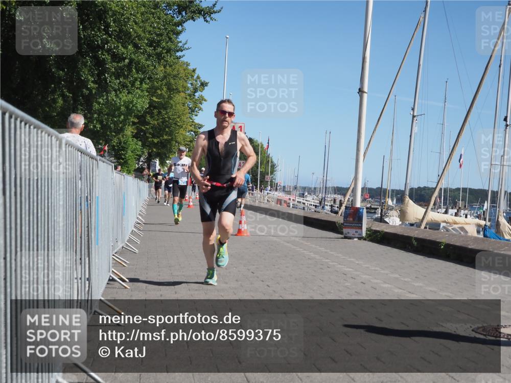 17.08.2025 - KN Förde Triathlon 2025 KatJ http://msf.ph/oto/8599375 17.08.2025 11:51:14 Laufen 296, 321, 608 meine-sportfotos.de