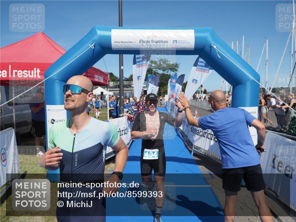 17.08.2025 - KN Förde Triathlon 2025 MichiJ http://msf.ph/oto/8599393 17.08.2025 14:03:42 Laufen 494, 546 meine-sportfotos.de