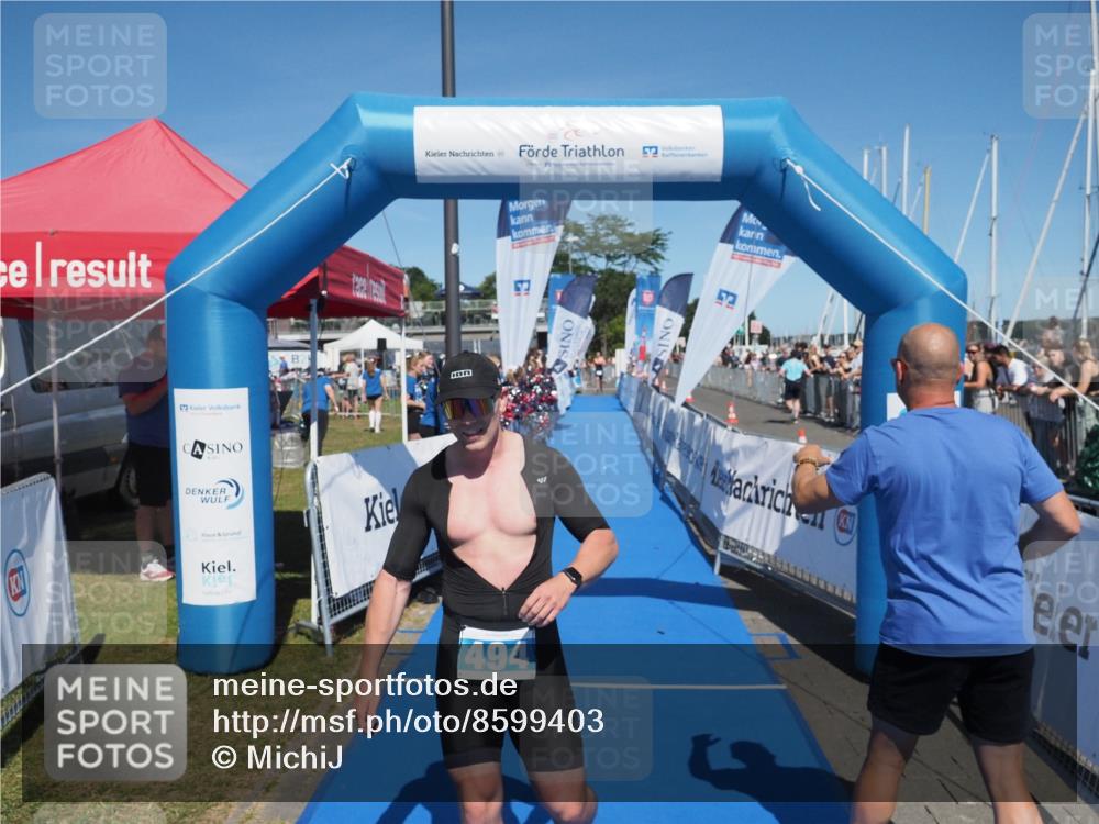 17.08.2025 - KN Förde Triathlon 2025 MichiJ http://msf.ph/oto/8599403 17.08.2025 14:03:43 Laufen 494, 546 meine-sportfotos.de