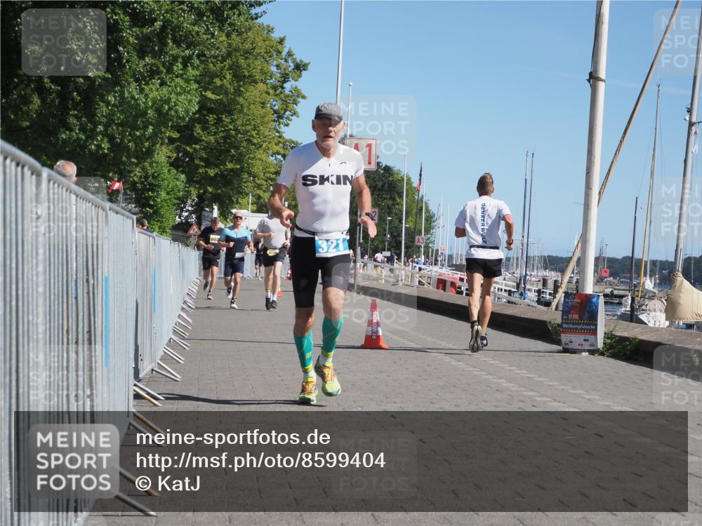 17.08.2025 - KN Förde Triathlon 2025 KatJ http://msf.ph/oto/8599404 17.08.2025 11:51:18 Laufen 296, 321, 643 meine-sportfotos.de