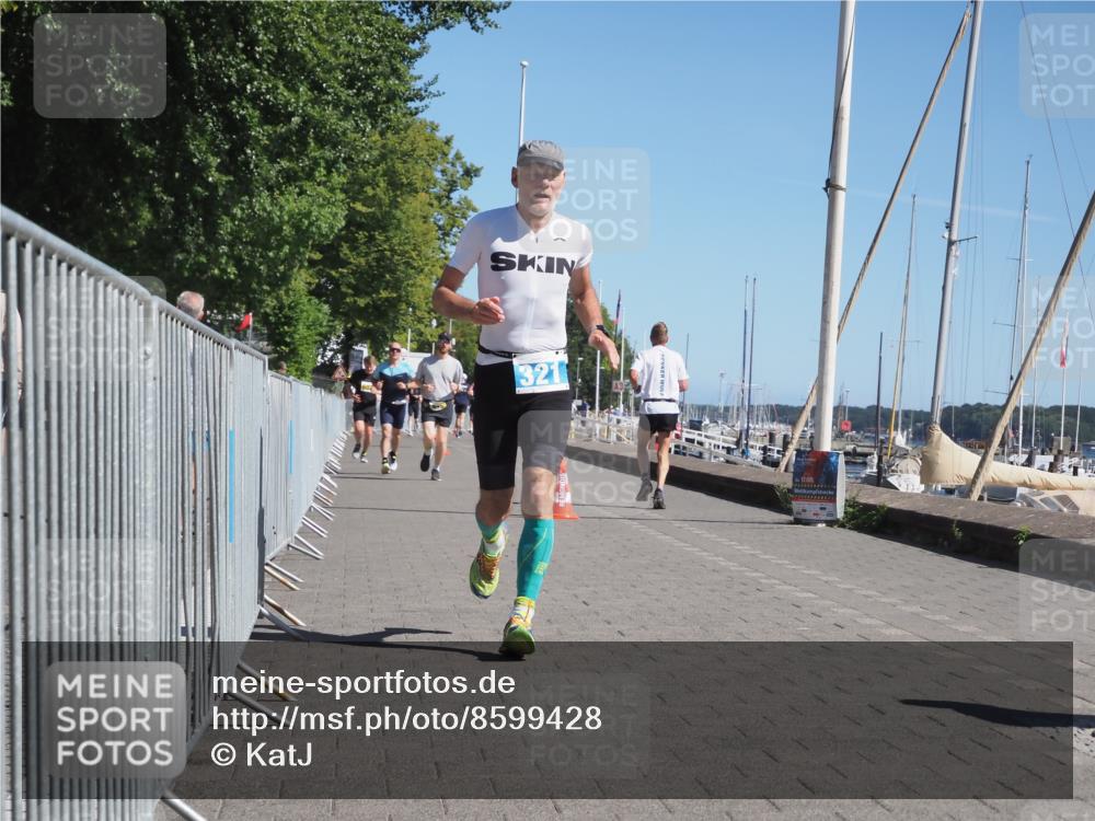17.08.2025 - KN Förde Triathlon 2025 KatJ http://msf.ph/oto/8599428 17.08.2025 11:51:19 Laufen 296, 321, 331, 643 meine-sportfotos.de