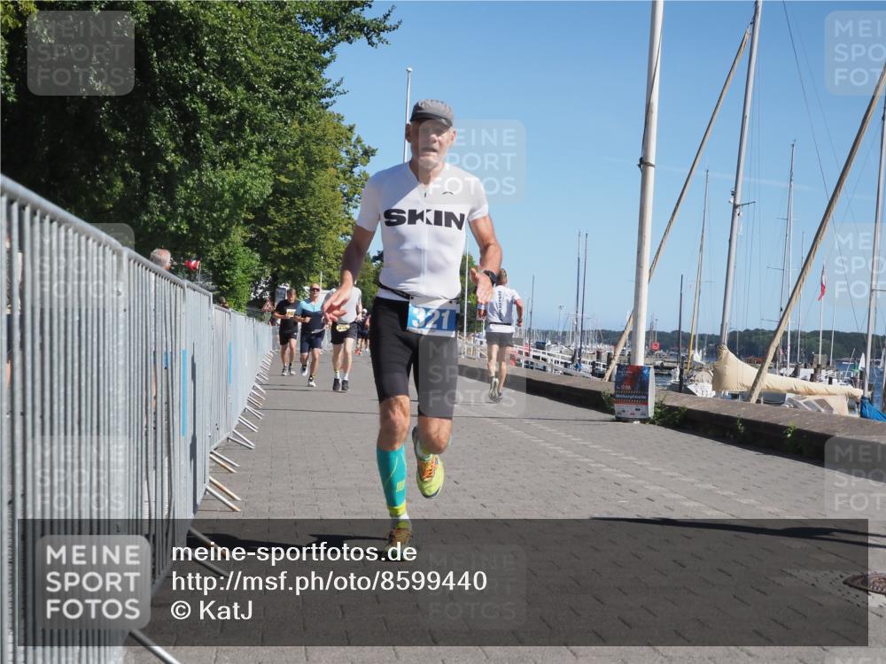 17.08.2025 - KN Förde Triathlon 2025 KatJ http://msf.ph/oto/8599440 17.08.2025 11:51:20 Laufen 321, 331, 643 meine-sportfotos.de