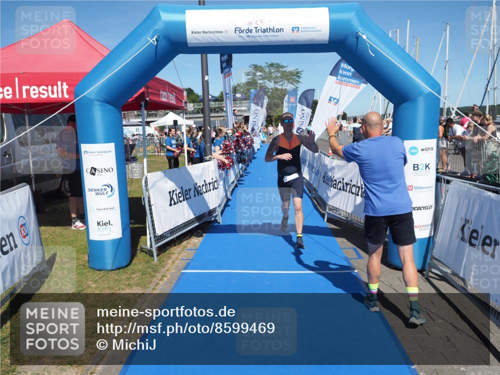 17.08.2025 - KN Förde Triathlon 2025 MichiJ http://msf.ph/oto/8599469 17.08.2025 14:03:53 Laufen 483 meine-sportfotos.de