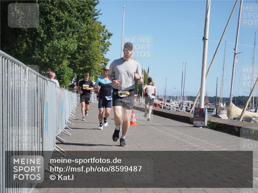 17.08.2025 - KN Förde Triathlon 2025 KatJ http://msf.ph/oto/8599487 17.08.2025 11:51:24 Laufen 321, 331, 602, 643 meine-sportfotos.de