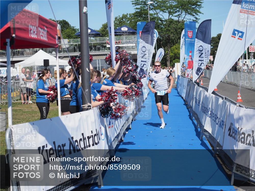 17.08.2025 - KN Förde Triathlon 2025 MichiJ http://msf.ph/oto/8599509 17.08.2025 14:04:02 Laufen 544 meine-sportfotos.de