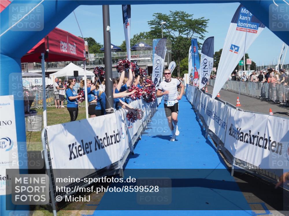 17.08.2025 - KN Förde Triathlon 2025 MichiJ http://msf.ph/oto/8599528 17.08.2025 14:04:03 Laufen 544 meine-sportfotos.de
