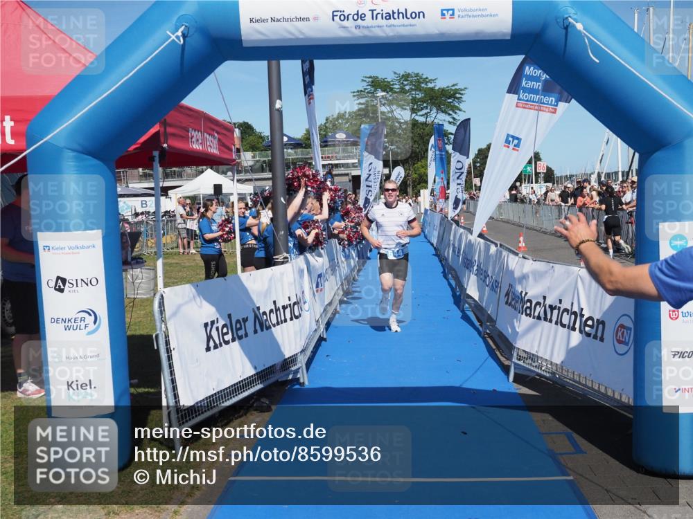 17.08.2025 - KN Förde Triathlon 2025 MichiJ http://msf.ph/oto/8599536 17.08.2025 14:04:03 Laufen 544 meine-sportfotos.de