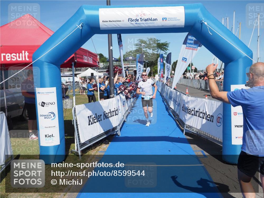 17.08.2025 - KN Förde Triathlon 2025 MichiJ http://msf.ph/oto/8599544 17.08.2025 14:04:04 Laufen 544 meine-sportfotos.de