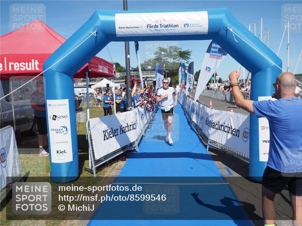 17.08.2025 - KN Förde Triathlon 2025 MichiJ http://msf.ph/oto/8599546 17.08.2025 14:04:04 Laufen 544 meine-sportfotos.de