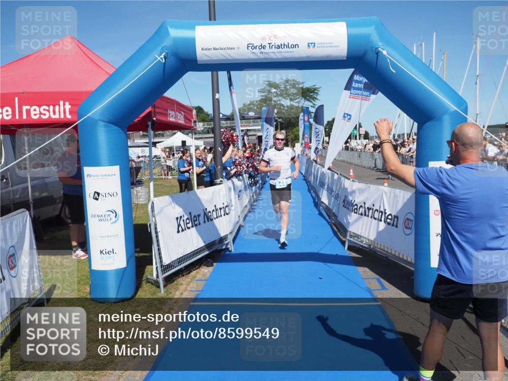 17.08.2025 - KN Förde Triathlon 2025 MichiJ http://msf.ph/oto/8599549 17.08.2025 14:04:04 Laufen 544 meine-sportfotos.de