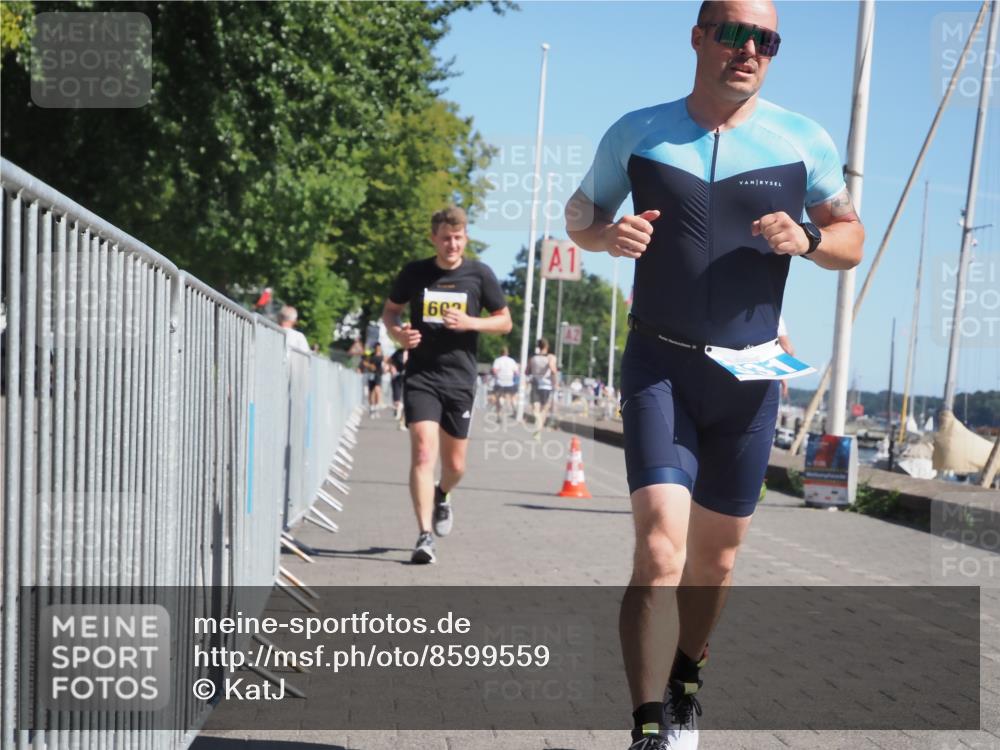 17.08.2025 - KN Förde Triathlon 2025 KatJ http://msf.ph/oto/8599559 17.08.2025 11:51:28 Laufen 331, 602, 643 meine-sportfotos.de