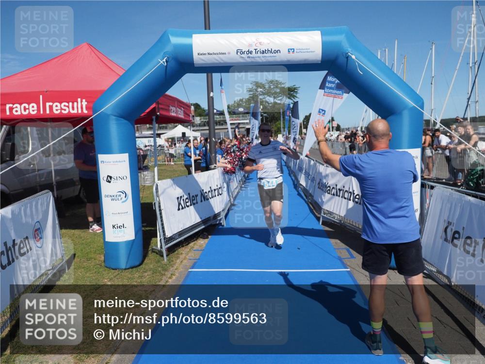 17.08.2025 - KN Förde Triathlon 2025 MichiJ http://msf.ph/oto/8599563 17.08.2025 14:04:04 Laufen 544 meine-sportfotos.de