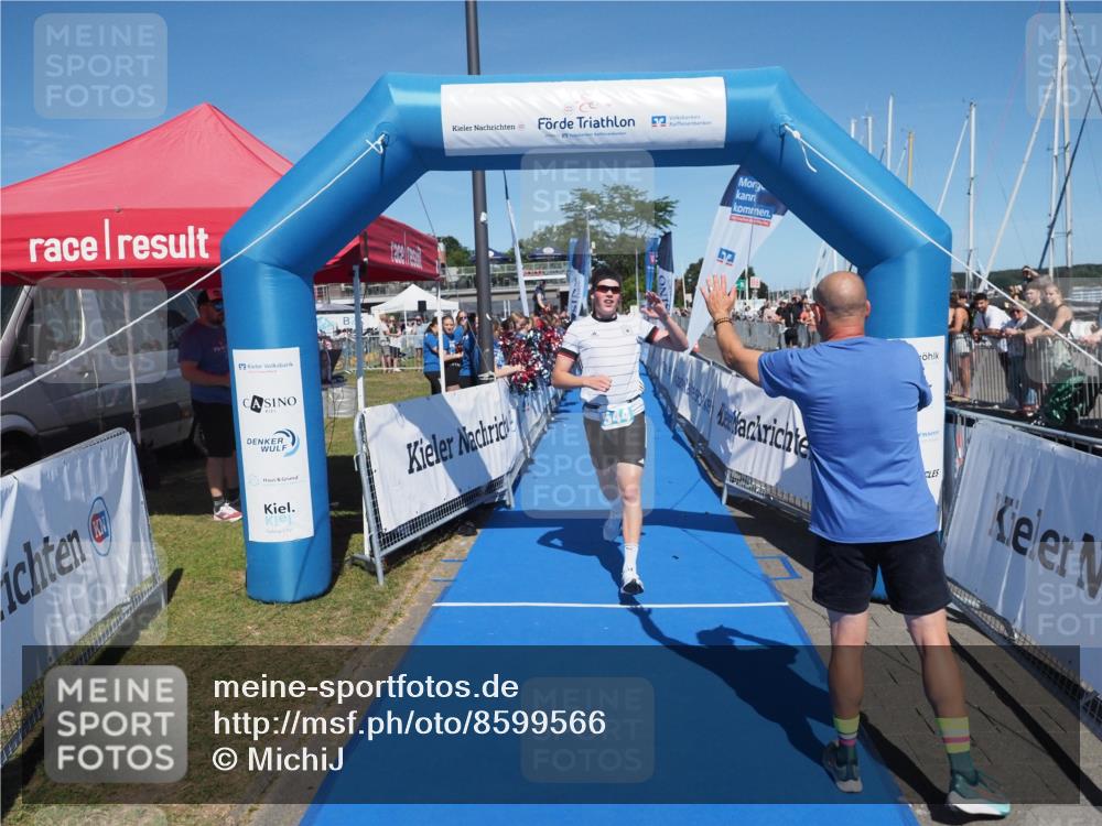 17.08.2025 - KN Förde Triathlon 2025 MichiJ http://msf.ph/oto/8599566 17.08.2025 14:04:05 Laufen 544 meine-sportfotos.de