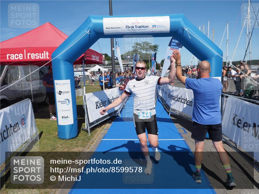17.08.2025 - KN Förde Triathlon 2025 MichiJ http://msf.ph/oto/8599578 17.08.2025 14:04:05 Laufen 544 meine-sportfotos.de