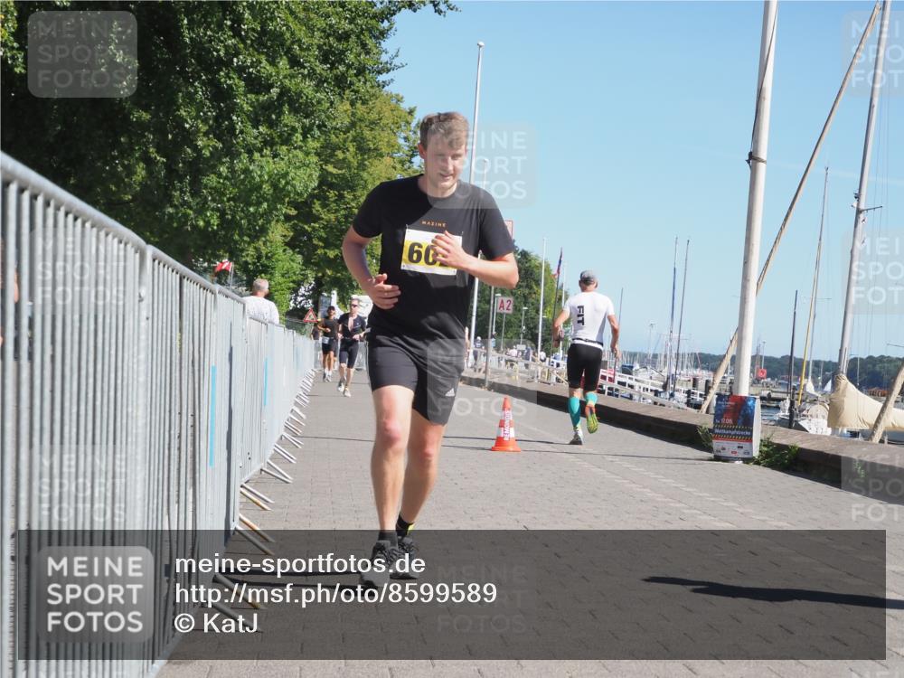 17.08.2025 - KN Förde Triathlon 2025 KatJ http://msf.ph/oto/8599589 17.08.2025 11:51:29 Laufen 331, 602, 643 meine-sportfotos.de