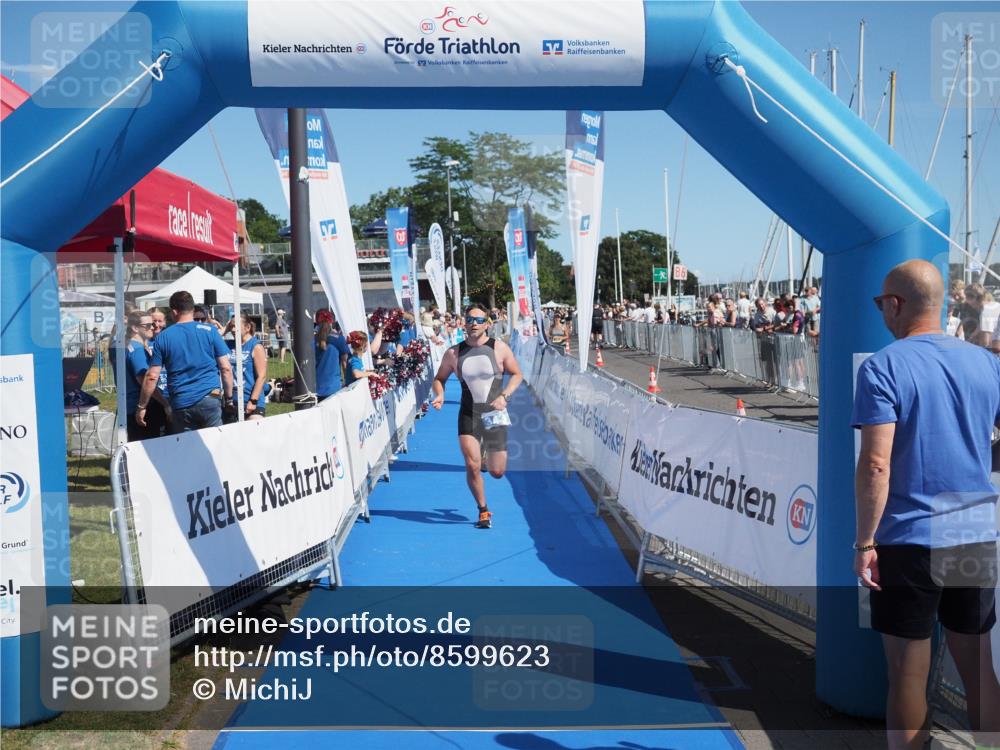 17.08.2025 - KN Förde Triathlon 2025 MichiJ http://msf.ph/oto/8599623 17.08.2025 12:15:04 Laufen 343 meine-sportfotos.de