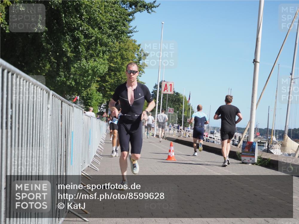 17.08.2025 - KN Förde Triathlon 2025 KatJ http://msf.ph/oto/8599628 17.08.2025 11:51:38 Laufen 279, 387, 616 meine-sportfotos.de