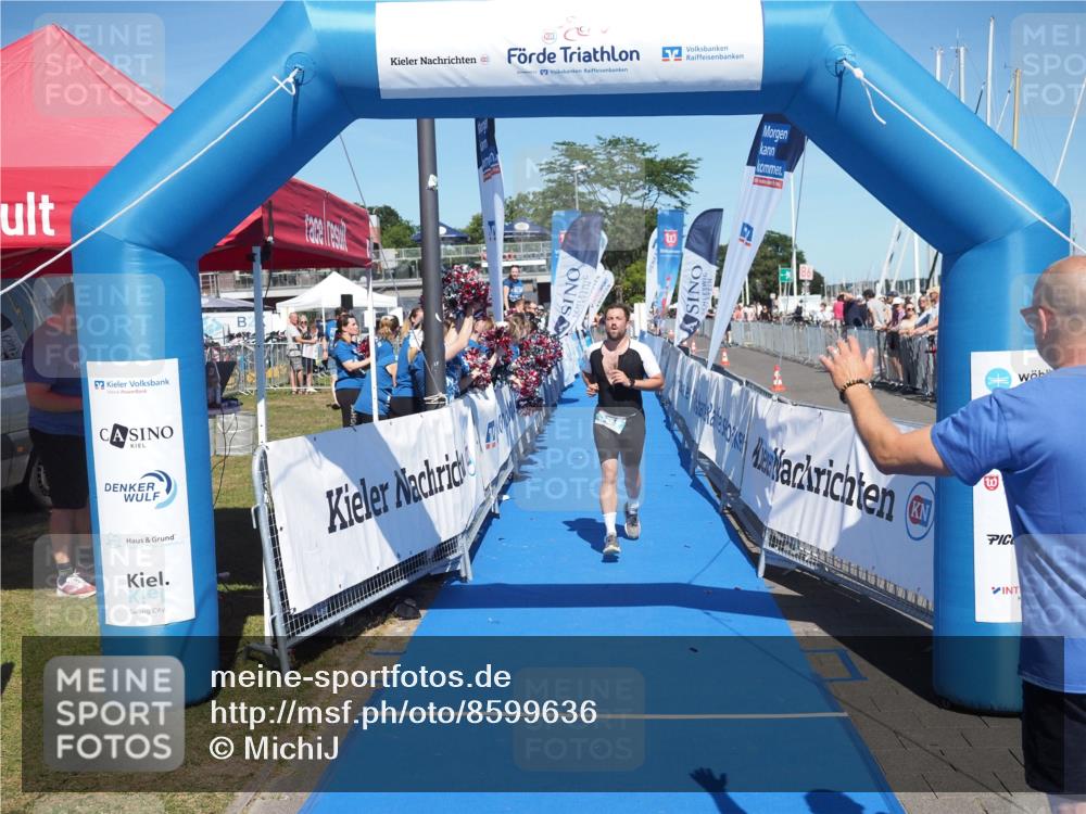17.08.2025 - KN Förde Triathlon 2025 MichiJ http://msf.ph/oto/8599636 17.08.2025 14:04:13 Laufen 357 meine-sportfotos.de