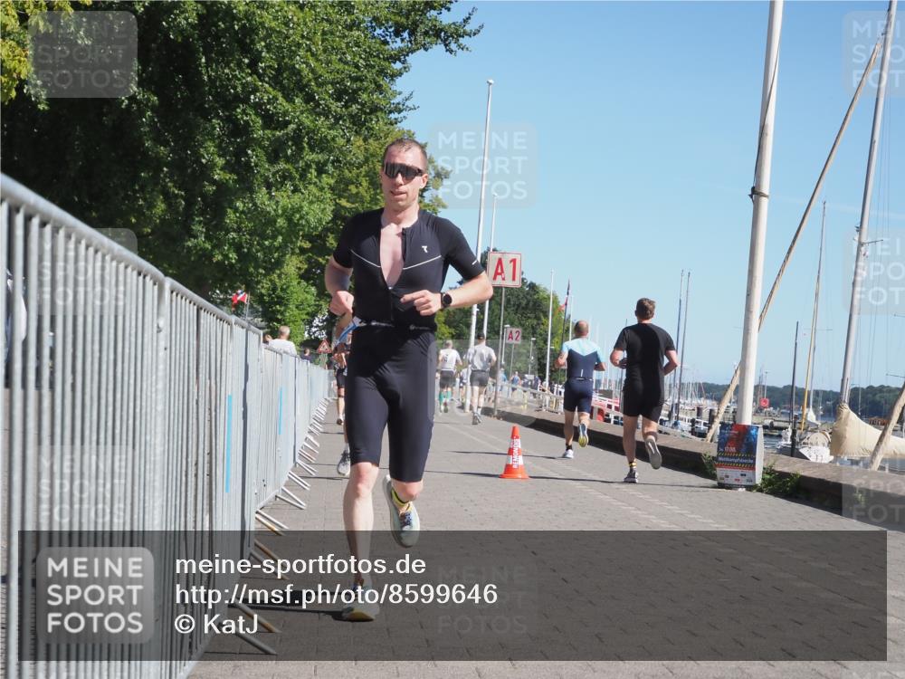 17.08.2025 - KN Förde Triathlon 2025 KatJ http://msf.ph/oto/8599646 17.08.2025 11:51:39 Laufen 279, 387, 616 meine-sportfotos.de