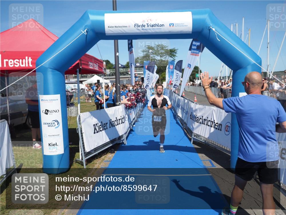 17.08.2025 - KN Förde Triathlon 2025 MichiJ http://msf.ph/oto/8599647 17.08.2025 14:04:14 Laufen 357 meine-sportfotos.de