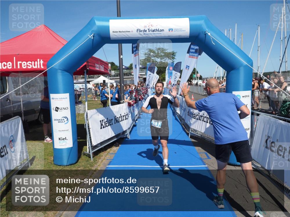 17.08.2025 - KN Förde Triathlon 2025 MichiJ http://msf.ph/oto/8599657 17.08.2025 14:04:14 Laufen 357 meine-sportfotos.de