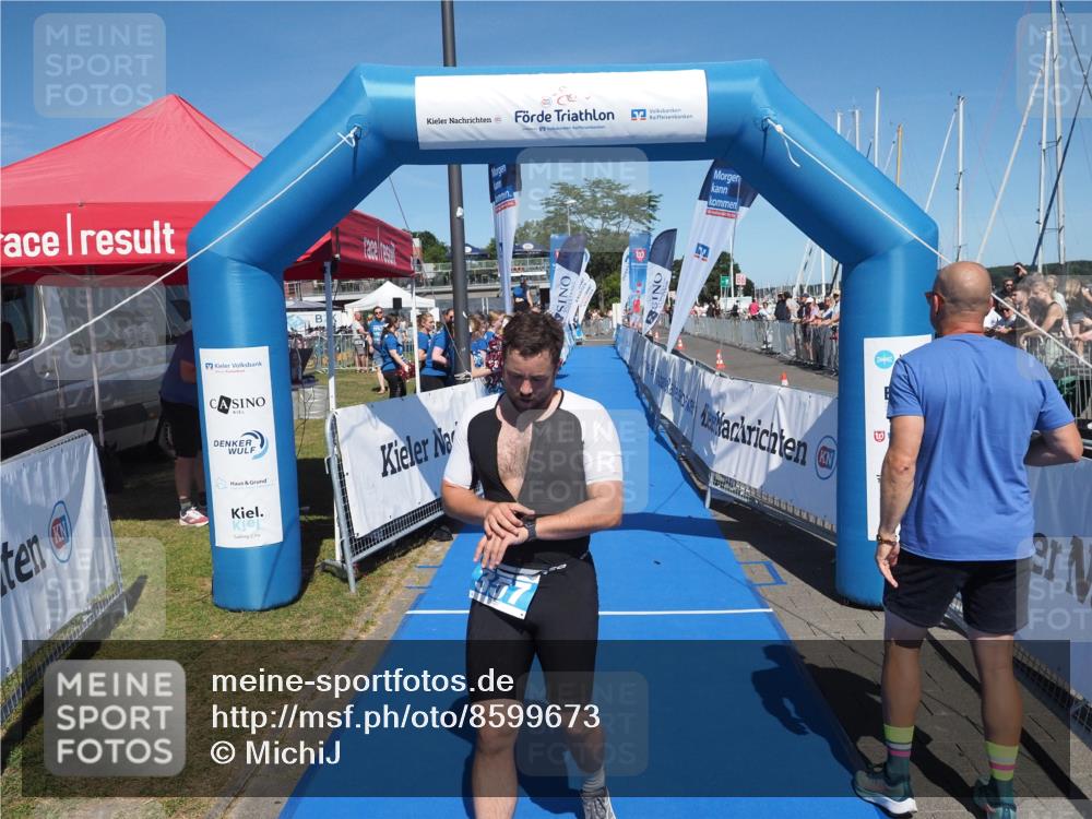17.08.2025 - KN Förde Triathlon 2025 MichiJ http://msf.ph/oto/8599673 17.08.2025 14:04:16 Laufen 357 meine-sportfotos.de
