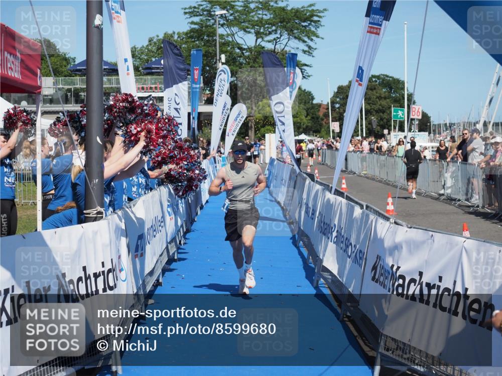 17.08.2025 - KN Förde Triathlon 2025 MichiJ http://msf.ph/oto/8599680 17.08.2025 14:04:35 Laufen 477 meine-sportfotos.de