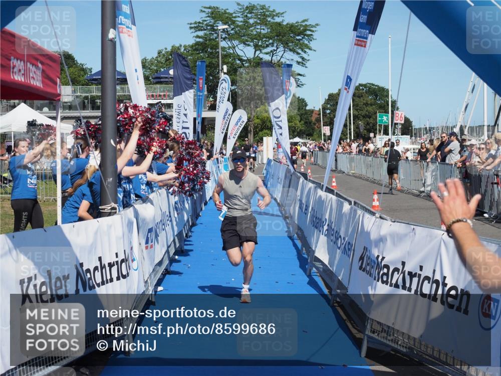 17.08.2025 - KN Förde Triathlon 2025 MichiJ http://msf.ph/oto/8599686 17.08.2025 14:04:35 Laufen 477 meine-sportfotos.de